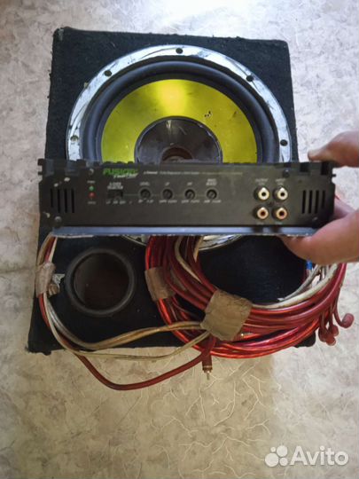 Сабвуфер в машину
