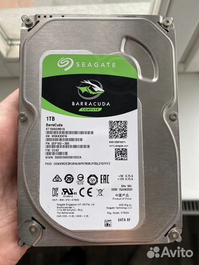 Жесткий диск HDD 1 тб
