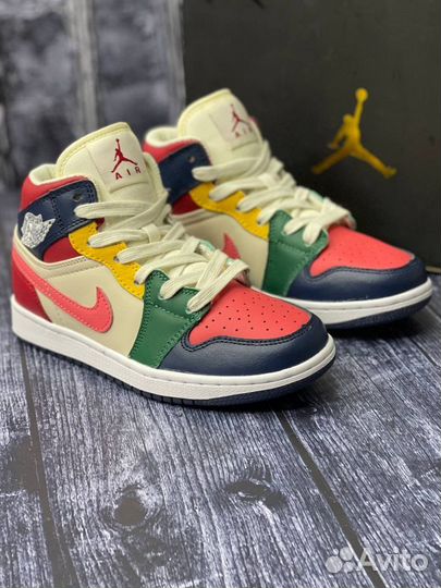 Nike air Jordan 1 Mid р.36,38,39,41 кожа/осень