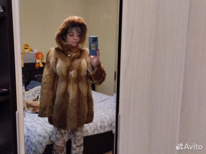 Шуба из меха лисы