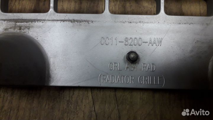 Решетка радиатора Ford Transit 2008