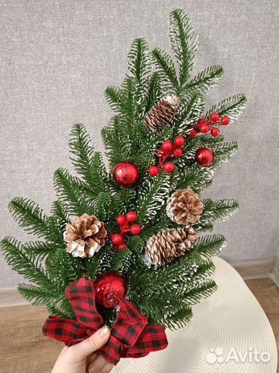 Новогодняя ветвь ёлки литая новая
