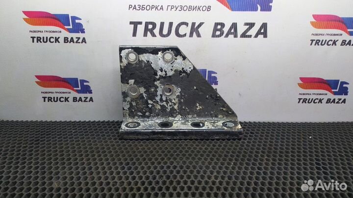 Кронштейн траверсы рамы Volvo VNL