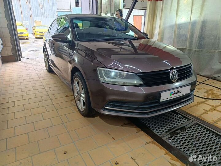 Volkswagen Jetta 1.6 AT, 2015, 200 000 км