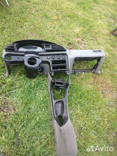 Приборная панель Ford mondeo 1