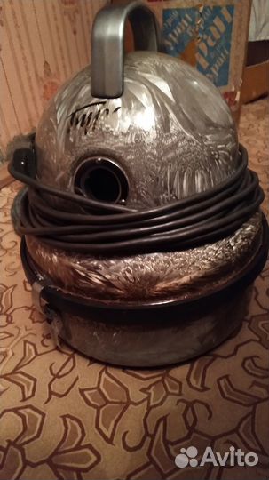 Продам пылесос СССР