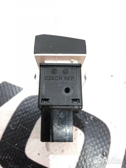 Кнопка ESP OFF Skoda Yeti 5L 2012