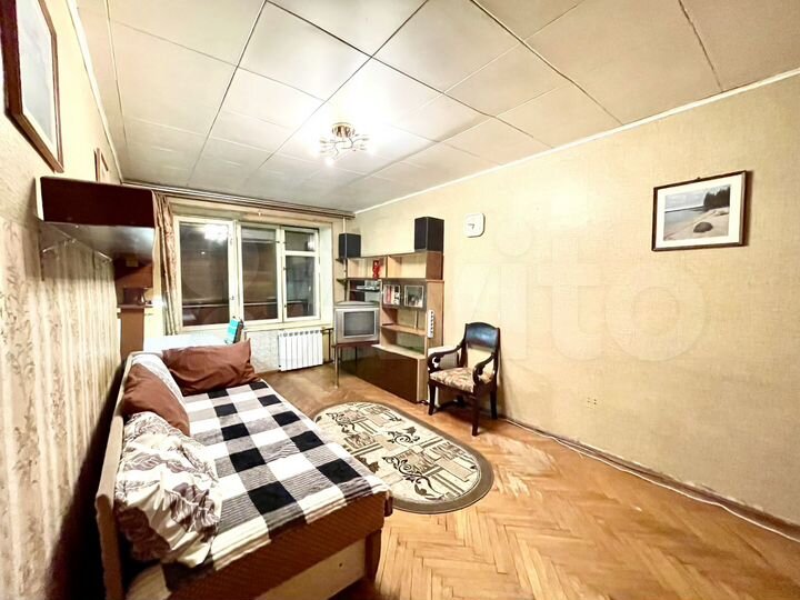 2-к. квартира, 55 м², 3/9 эт.