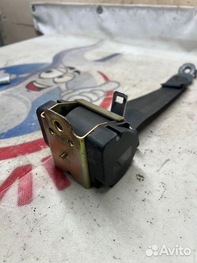 Ремень безопасности задний Renault Symbol