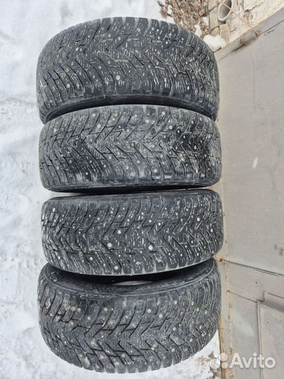 Nokian Tyres Hakkapeliitta 8 SUV 225/60 R17