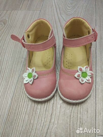 Сандали на девочку