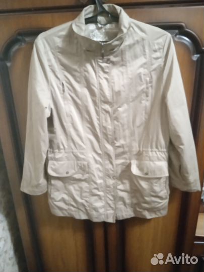 Ветровки женские