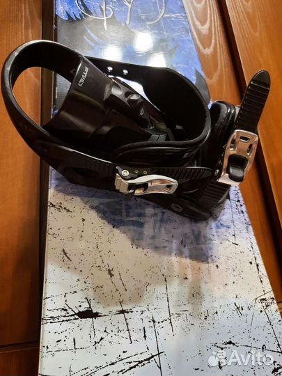 Сноуборд с креплениями(ремешковое)