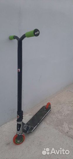 Трюковой самокат кастом парк