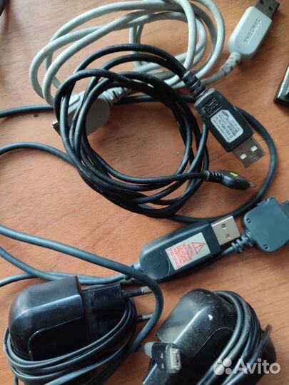 Зарядки и Data кабели для кнопочных телефонов