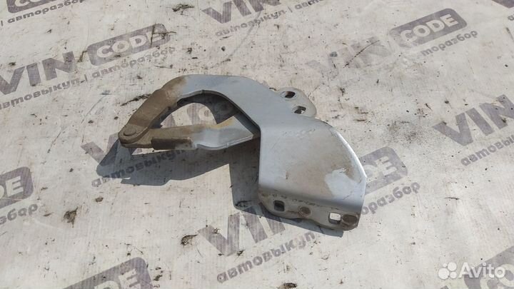 Петля капота левая Ford Kuga 1