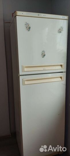 Холодильник бу стинол