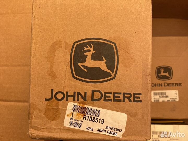 Джон Дир 8335R ступица R108519