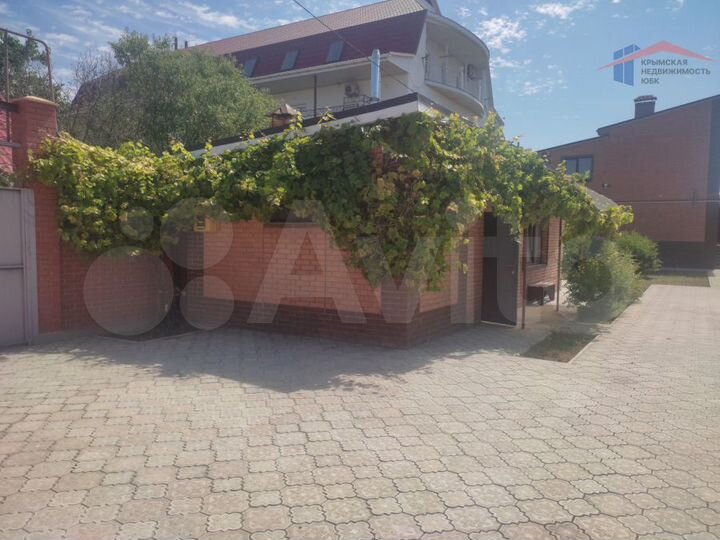 Дом 600 м² на участке 21 сот.