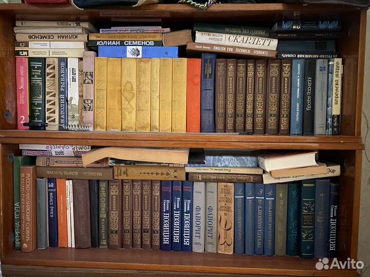 Предлагаю приобрести книги, цена договорная