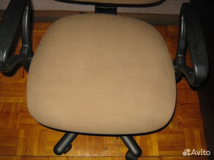 Компьютерное кресло