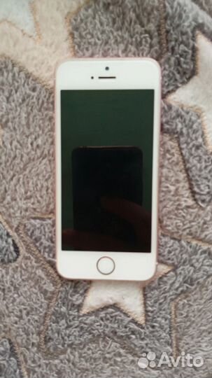 iPhone SE, 32 ГБ