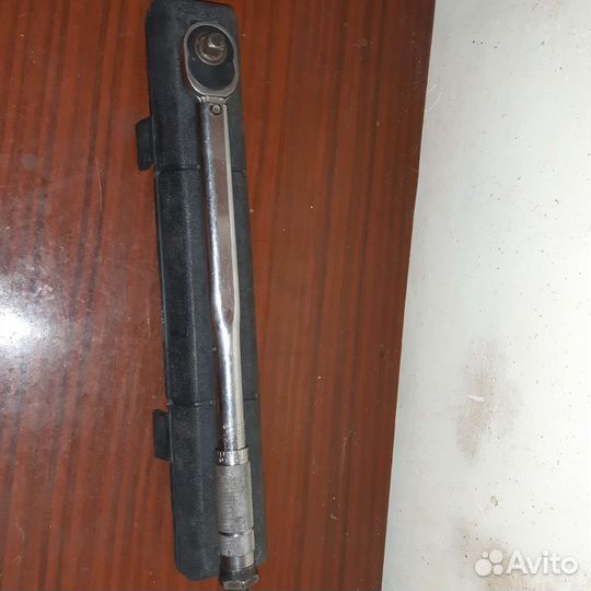 Динамометрический ключ бу