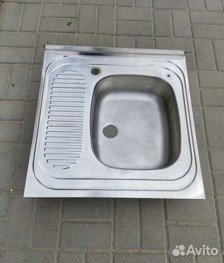 Кухонная мойка из нержавеющей стали