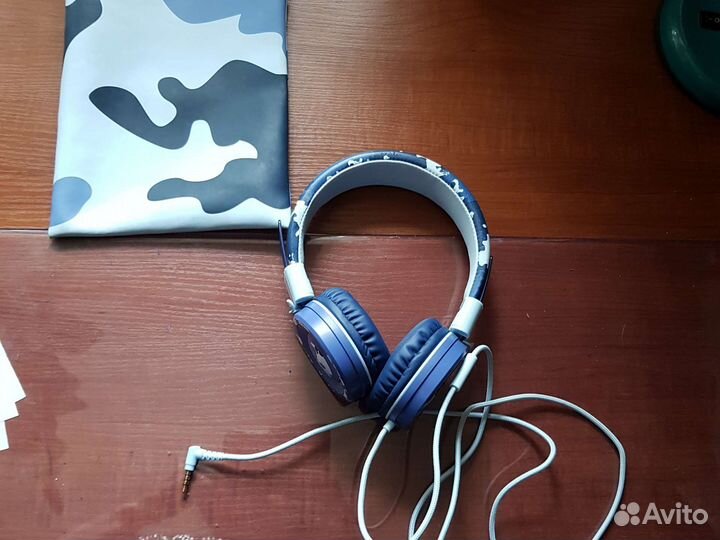 Наушники проводные