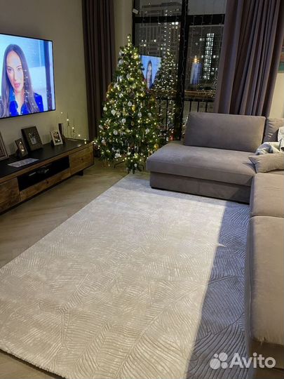 Ковер новый (в профиле большой выбор)