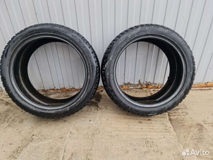 Bridgestone Blizzak DM-V2 285/45 R22 110T