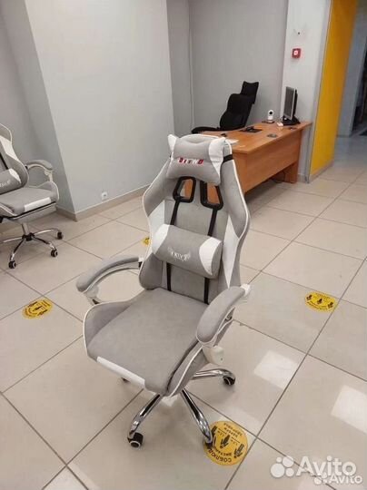 Компьютерное игровое кресло геймерское с массажем