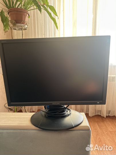 Монитор philips