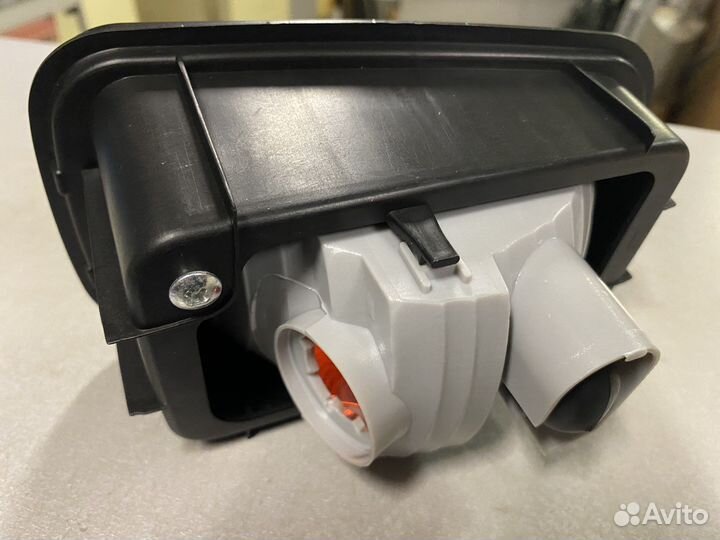 Противотуманный фонарь Lancer 9