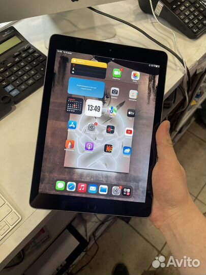Планшет apple iPad 6 поколения 32 gb 2018