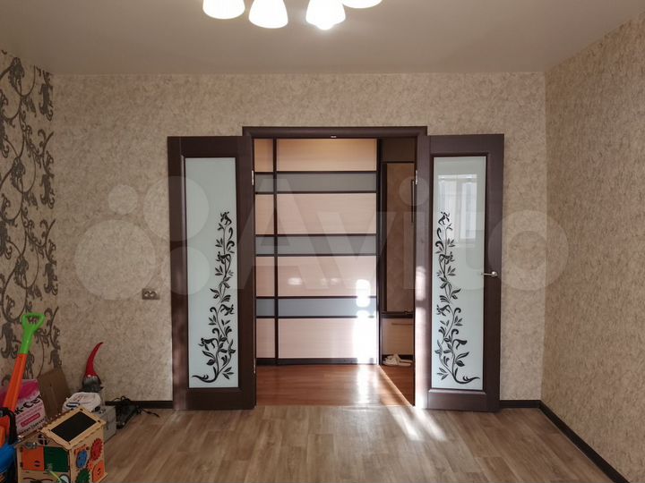 2-к. квартира, 49 м², 6/10 эт.