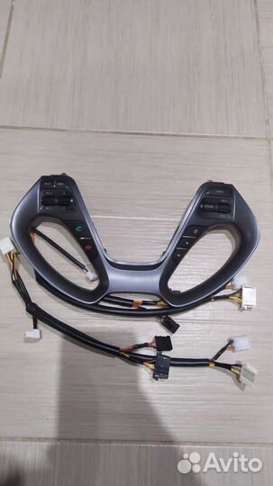 Кнопки мультируль круиз контроль Kia Rio 3, Ceed