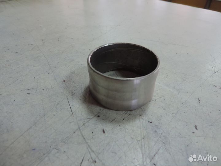 Втулка камаз коллектора выпускного соединительная