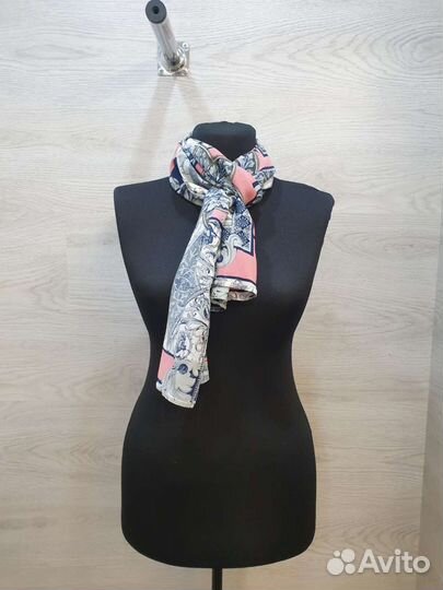 Шарф женский