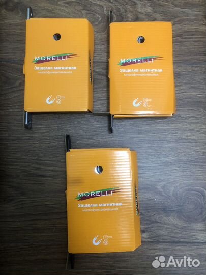 Петли для дверей