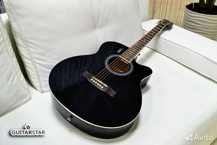 Акустическая гитара