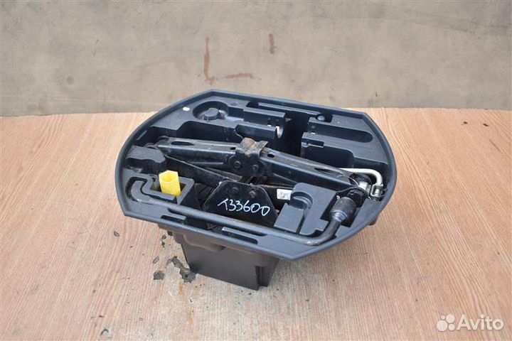 Домкрат Peugeot 308 (T7) хэтчбек 5Д EP6 2008