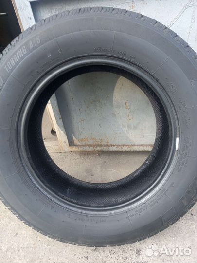 Uniroyal Tiger Paw Touring 235/65 R17