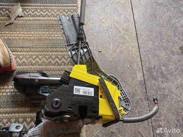 Замок двери задней правой kia sportage 4ql