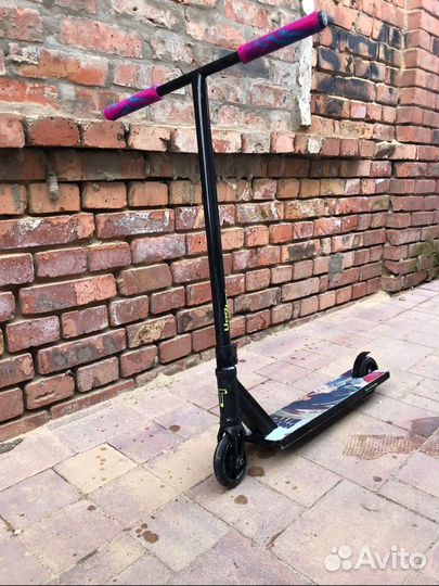 Трюковой самокат tech team стрит