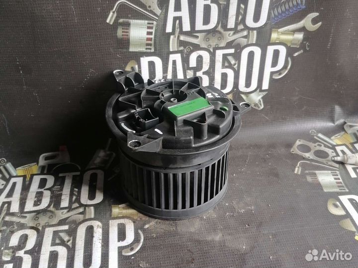 Моторчик печки Ford Mondeo