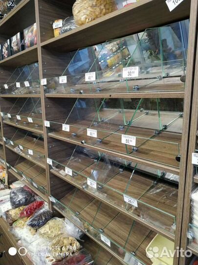 Витрины прилавки для кондитерского магазина