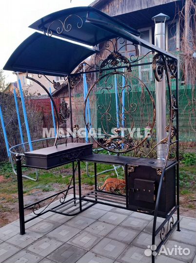 Мангал с крышей