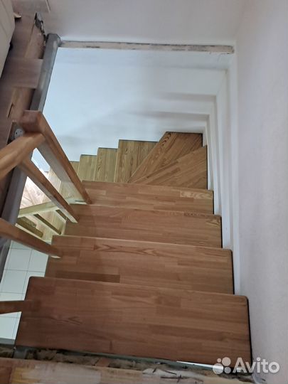 Лестница на ломаном косоуре