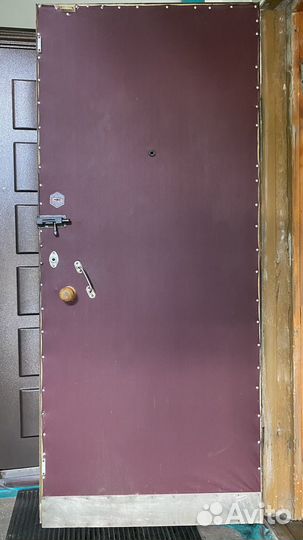Дверь входная железная